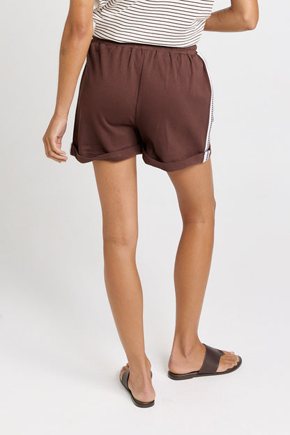 Nikki Relax Short in Chocolate