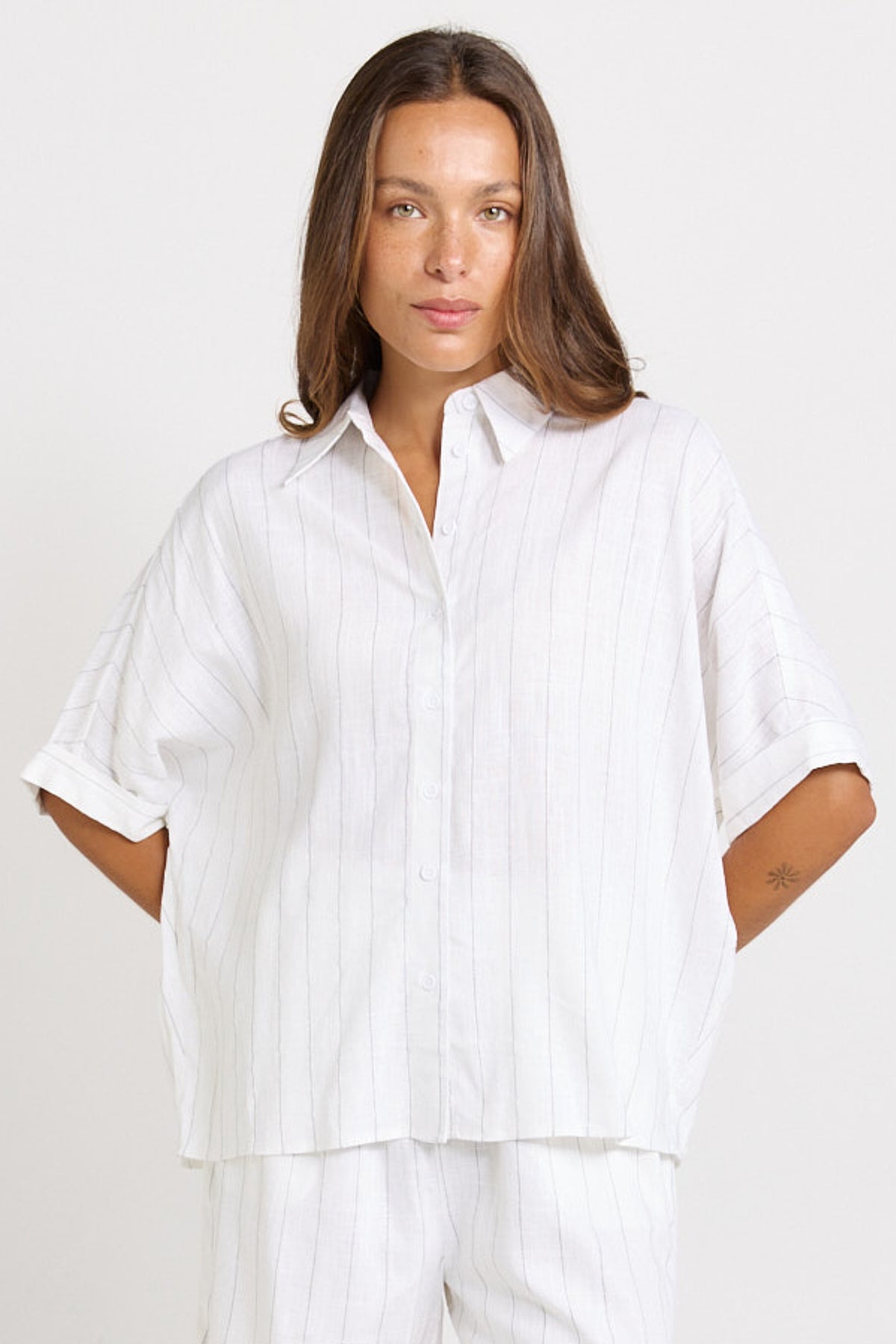 Ophelia Shirt White by Betty Basics